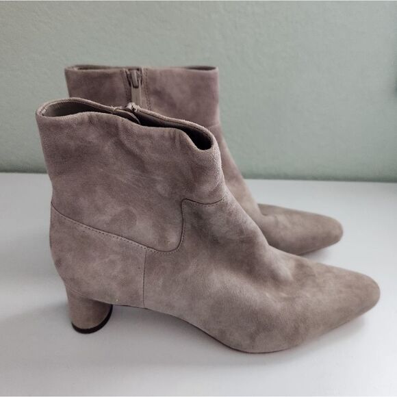 Vince Hilda  Gray Suede Ankle Boots Size 7 - Picture 2 of 8